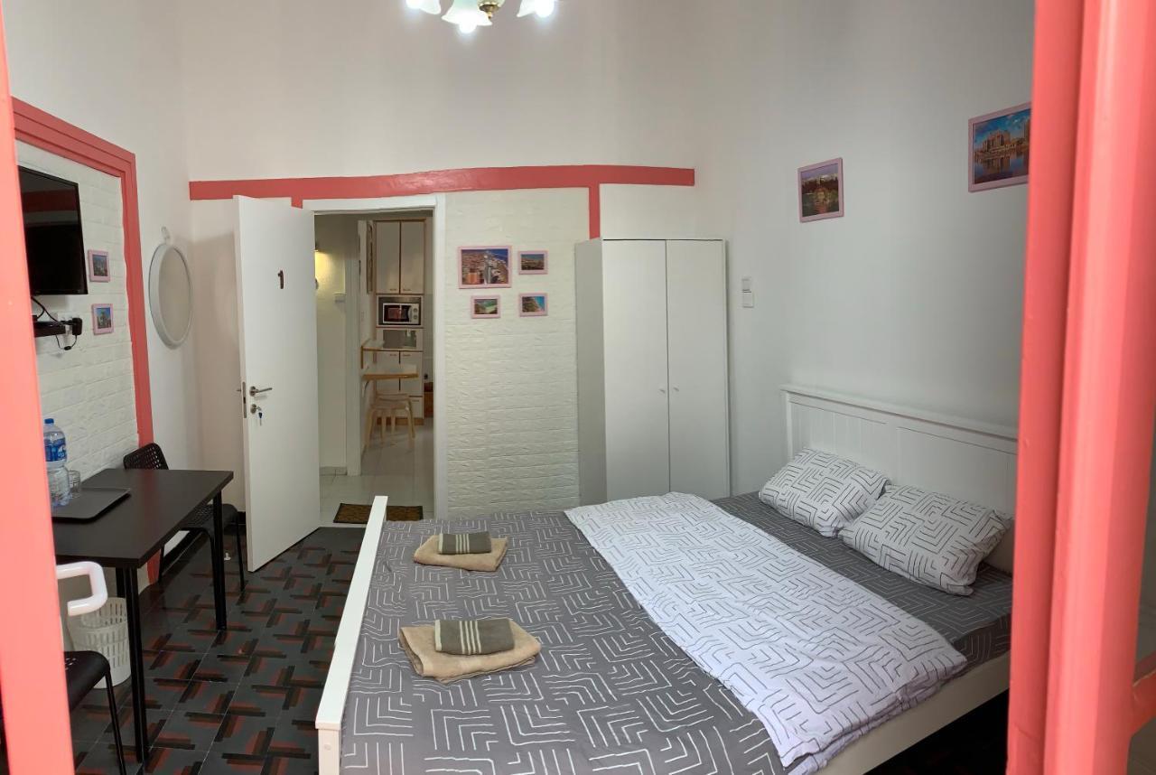 Guesthouse Comfy - Separate Rooms In The Apartment For A Relaxing Holiday Haifa Exterior foto