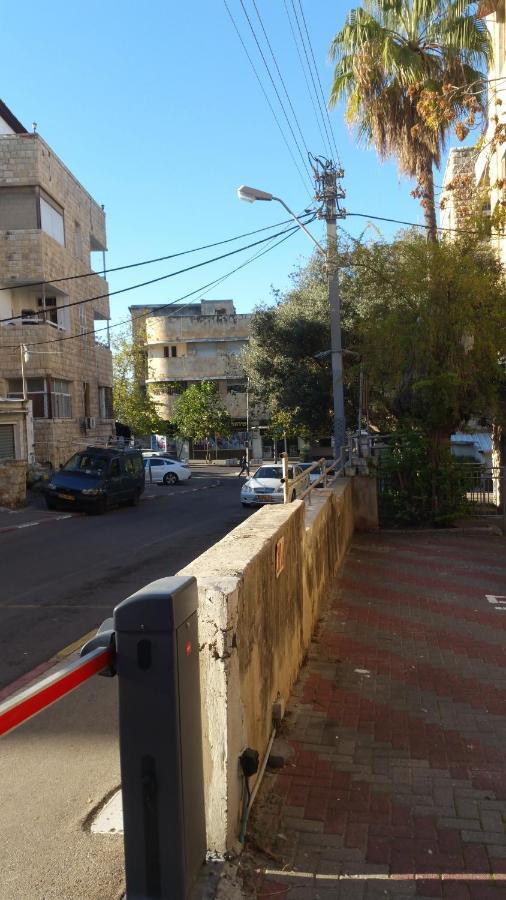 Guesthouse Comfy - Separate Rooms In The Apartment For A Relaxing Holiday Haifa Exterior foto